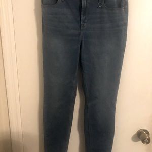 Chico slimming girlfriend ankle jeans
